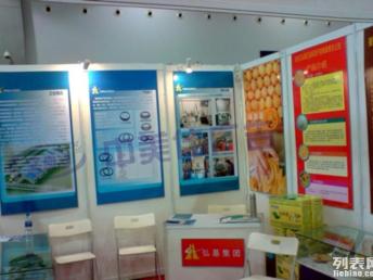 深圳寫真噴繪工廠 標(biāo)語燈箱與展會(huì)海報(bào)設(shè)計(jì)制作一站式服務(wù)